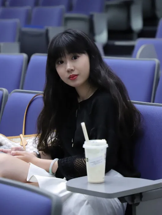 Chuyun (Elizabeth) Hu
